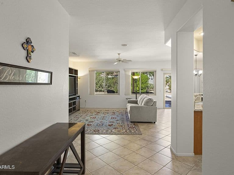 17366 W KING CANYON Drive photo 3