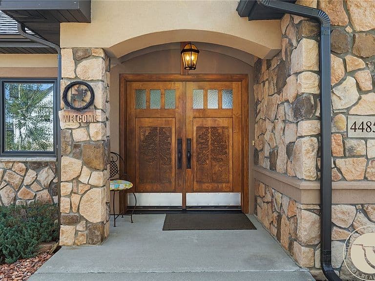 4485 Iron Horse Trl photo 5