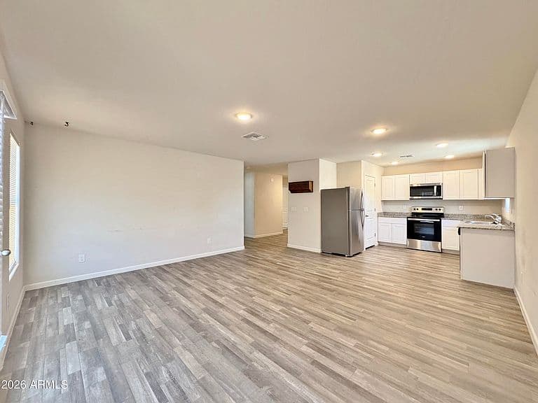 9236 W MADERO Drive photo 5