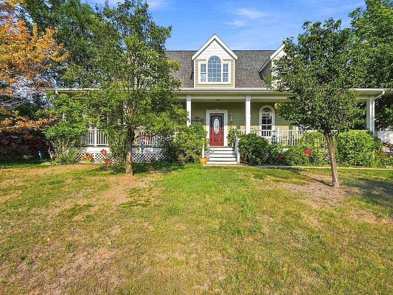 5212 Winterset Dr photo 1