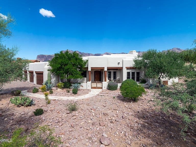 3009 S JUNIPER VILLAGE Court photo 2