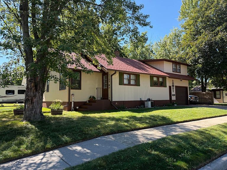 1109 Utah Ave SE photo 1