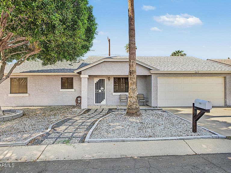 320 S STARDUST Lane photo 1