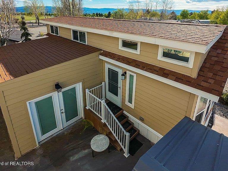 118 Oxbow Dr photo 3