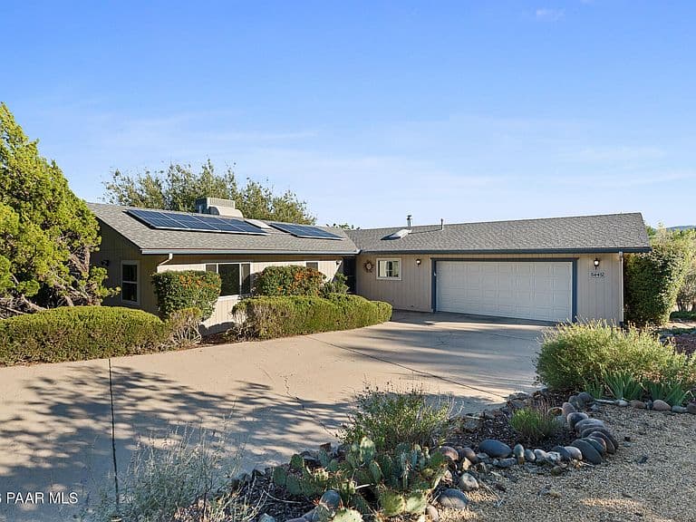 5045 Cactus Pl photo 1