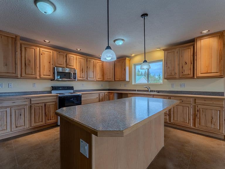 787 Victory Ln photo 5