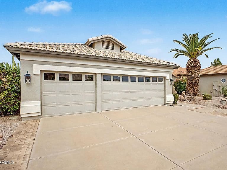 9222 E NACOMA Drive photo 5
