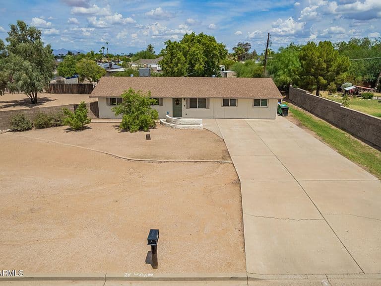 6402 E PRINCESS Drive photo 3