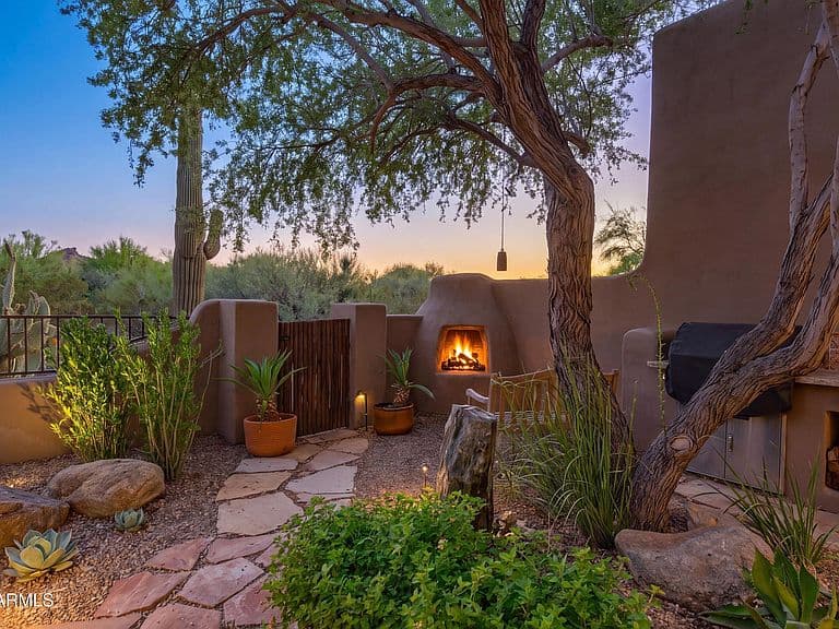 9250 E WHITETHORN Circle photo 3