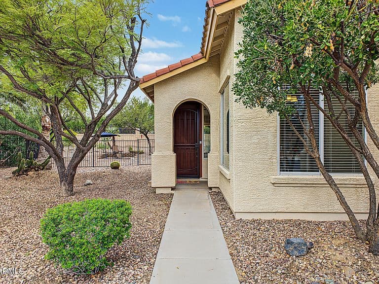 22636 W MOONLIGHT Path photo 4
