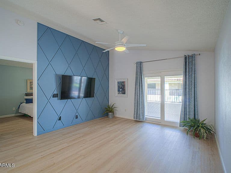 1120 N VAL VISTA Drive #23 photo 3