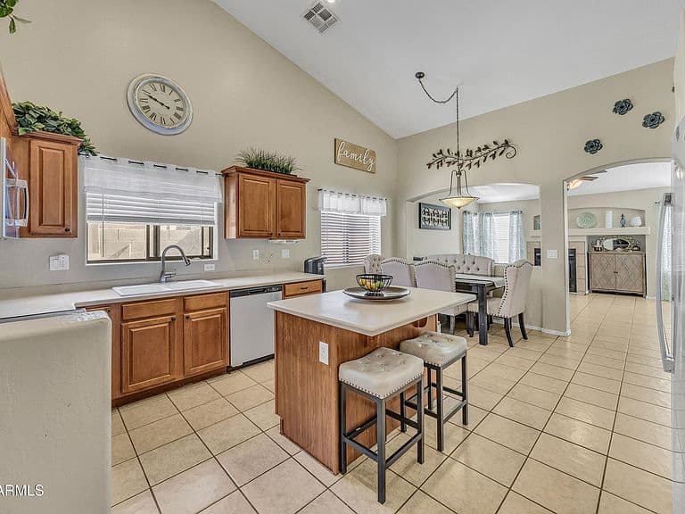 12617 W Catalina Dr photo 2