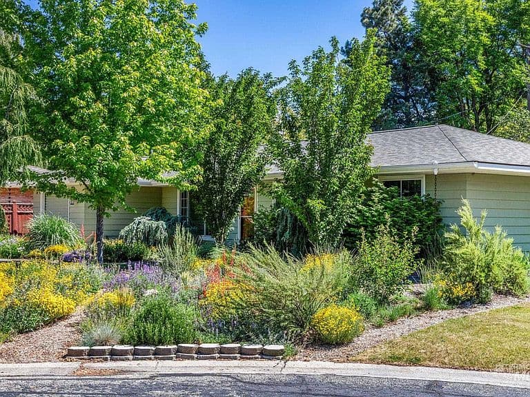 6015 W Poplar Dr photo 2