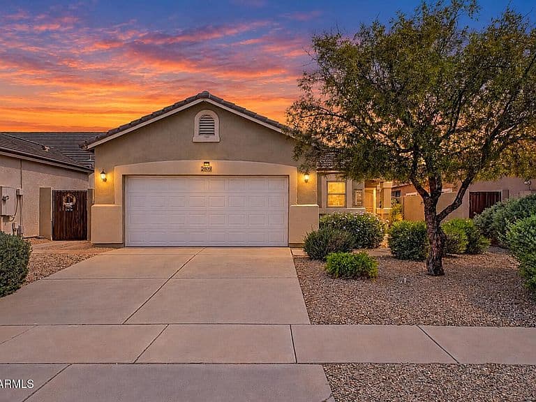 28189 N QUARTZ Drive photo 1