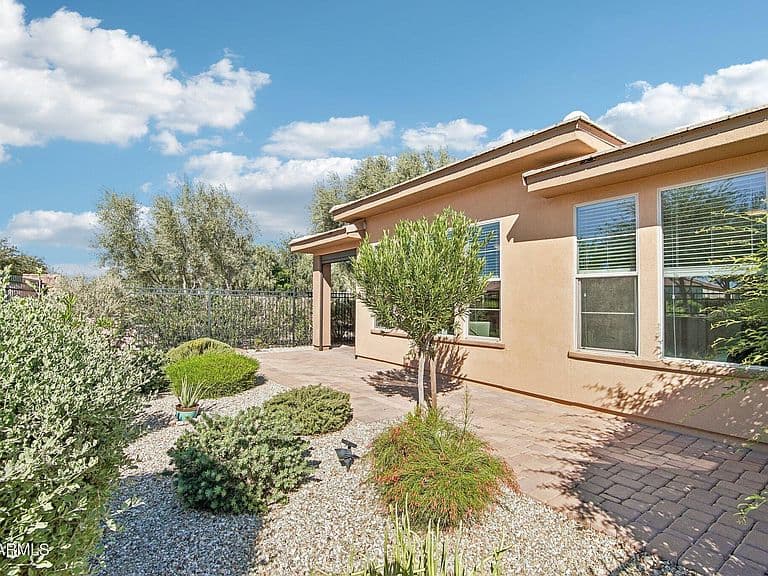 36042 N DESERT TEA Drive photo 5