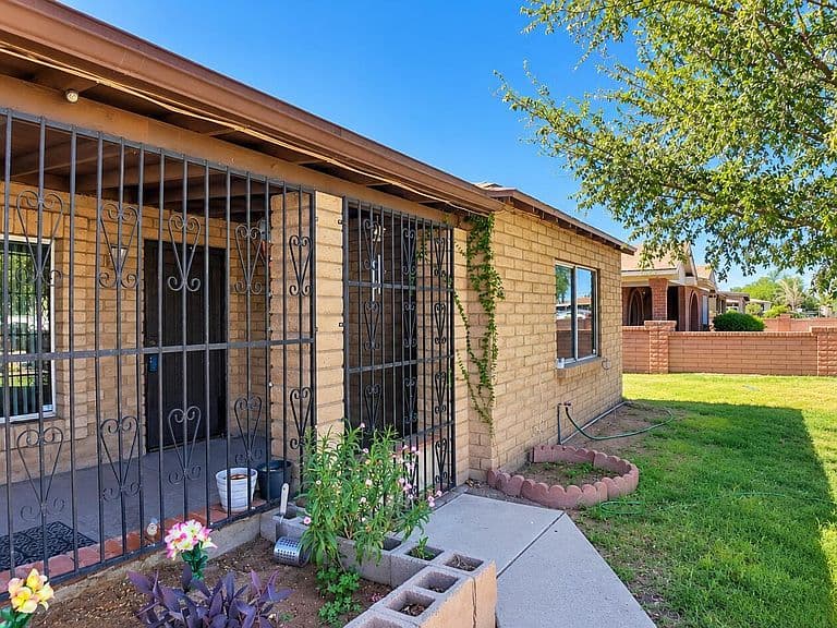 3007 W MADISON Street photo 4