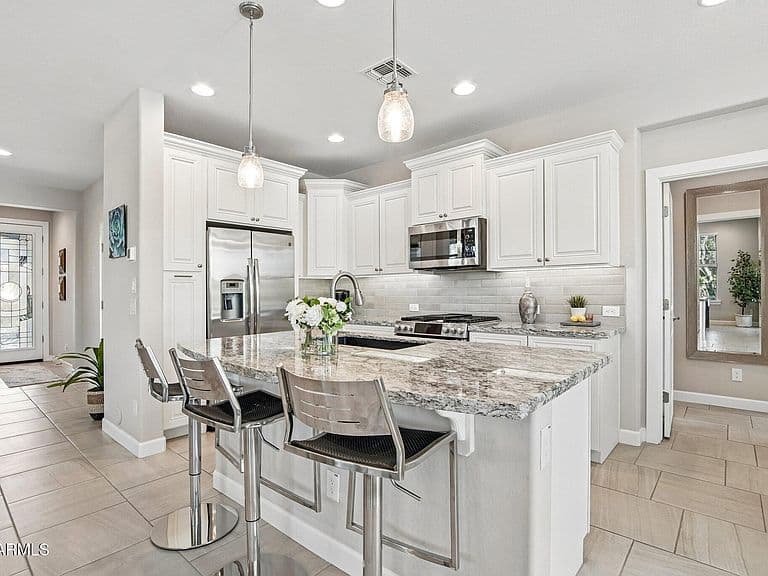 36042 N DESERT TEA Drive photo 3