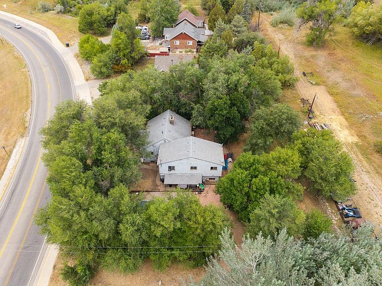 1033 W Loucks St photo 1