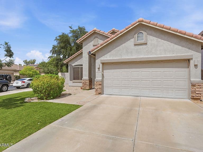2420 E DARREL Road photo 5