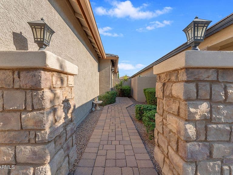 10313 E Tahoe Avenue photo 4
