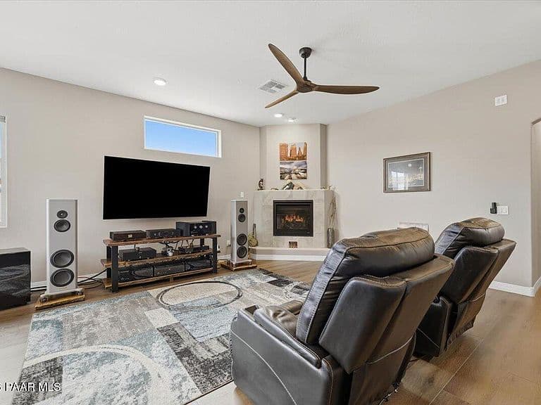 6320 E Walden Way photo 5