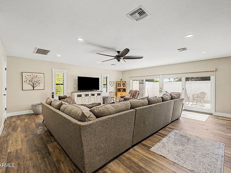 4130 E GROVE Circle photo 5