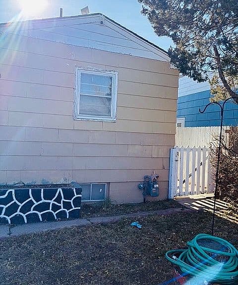 2713 E 12th St photo 4