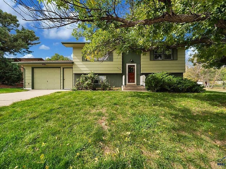 3405 Wisconsin Ave photo 1