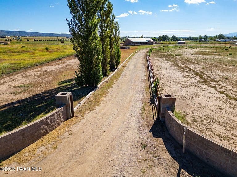 25855 N Matli Ln photo 2