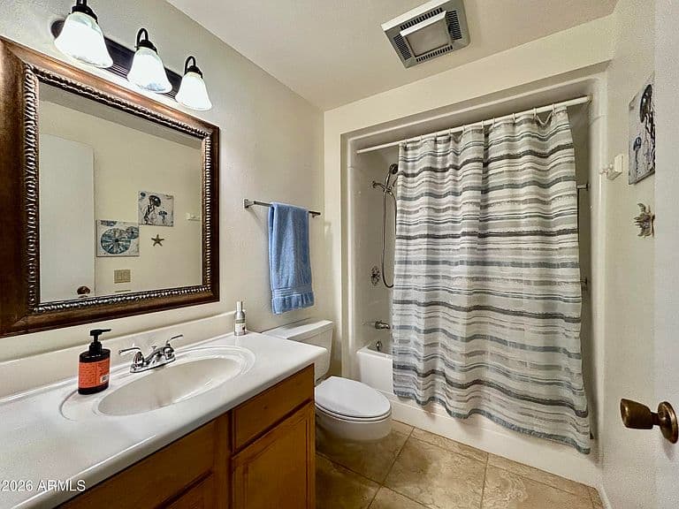 10878 W COGGINS Drive photo 3