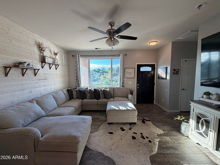 1768 S DESTRY Lane photo 4