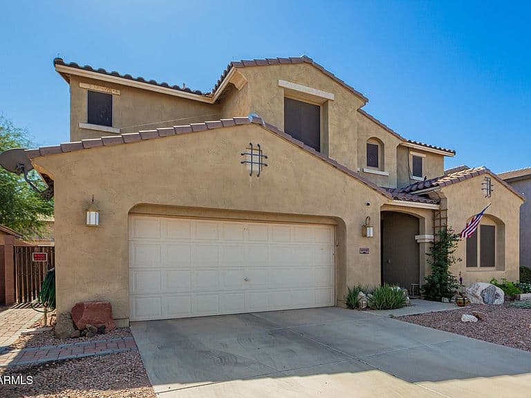 40967 W Bedford Dr photo 3