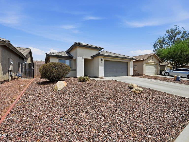 10756 W ELM Lane photo 3