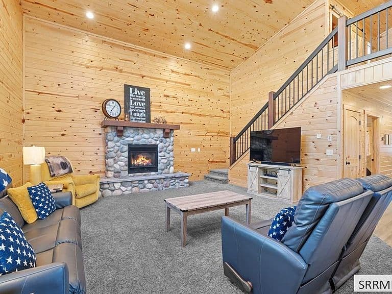4062 Steelhead Dr photo 5