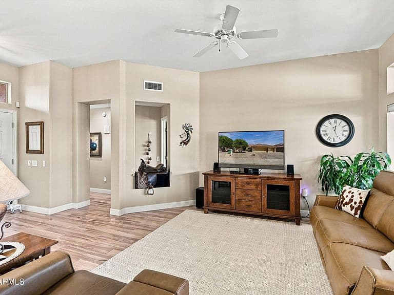 16012 W FALCON RIDGE Drive photo 3