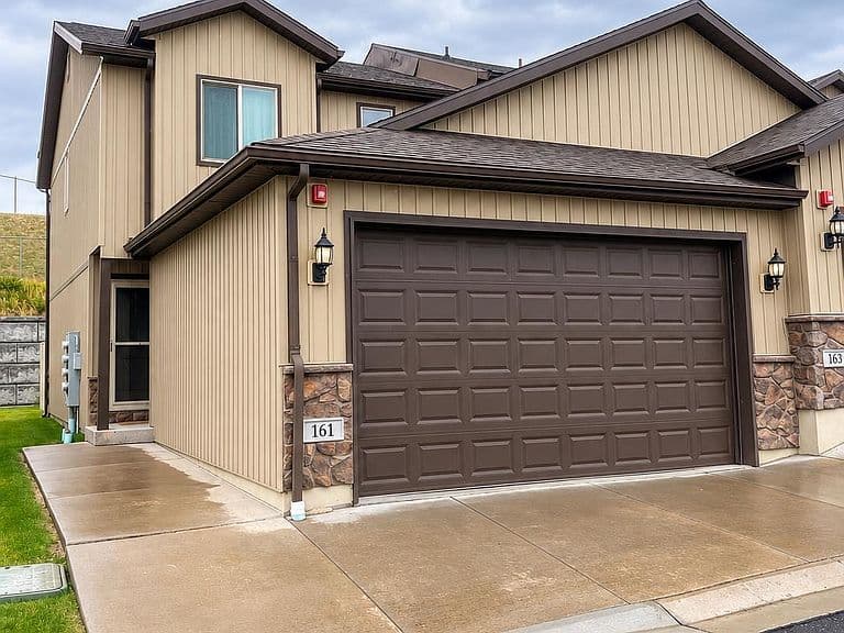 161 Seminole Dr photo 1