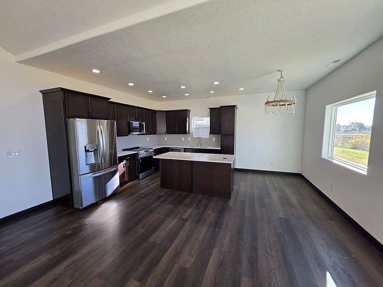 2182 Excalibur Way photo 2