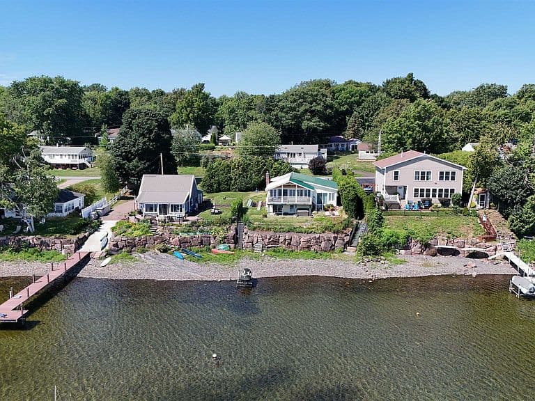208 White Cap Road photo 5