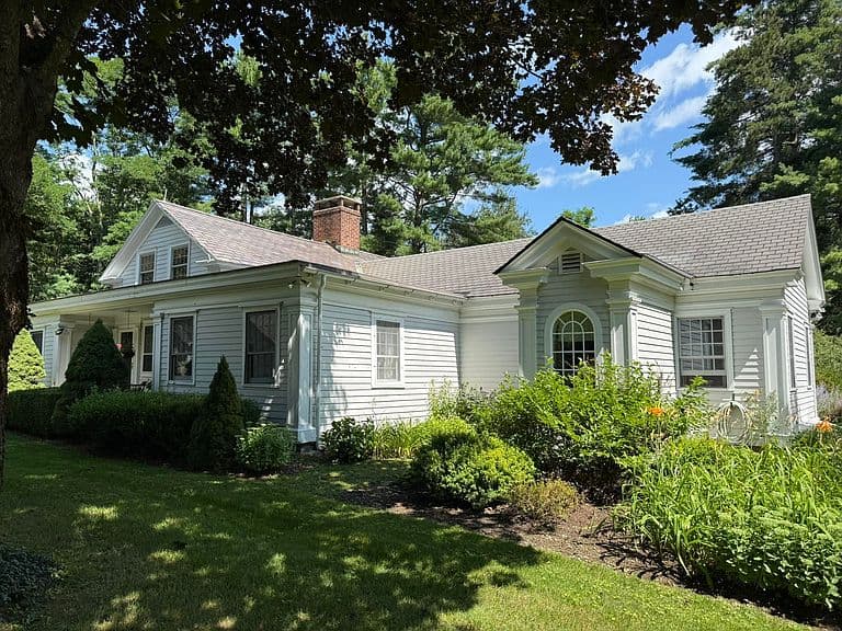 1474 Dorset West Road photo 1