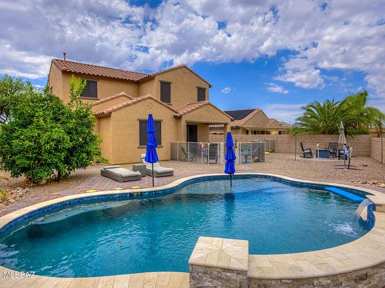 10387 S High Bluff Dr photo 1