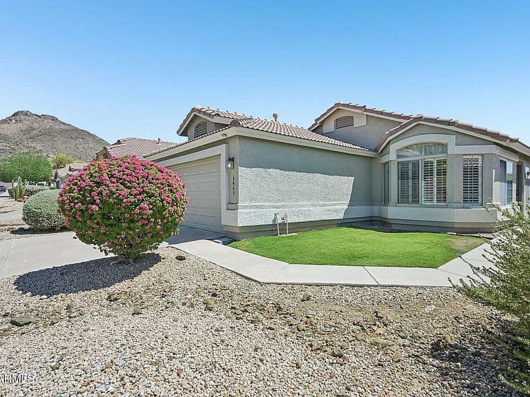 6443 W PRICKLY PEAR Trail photo 2