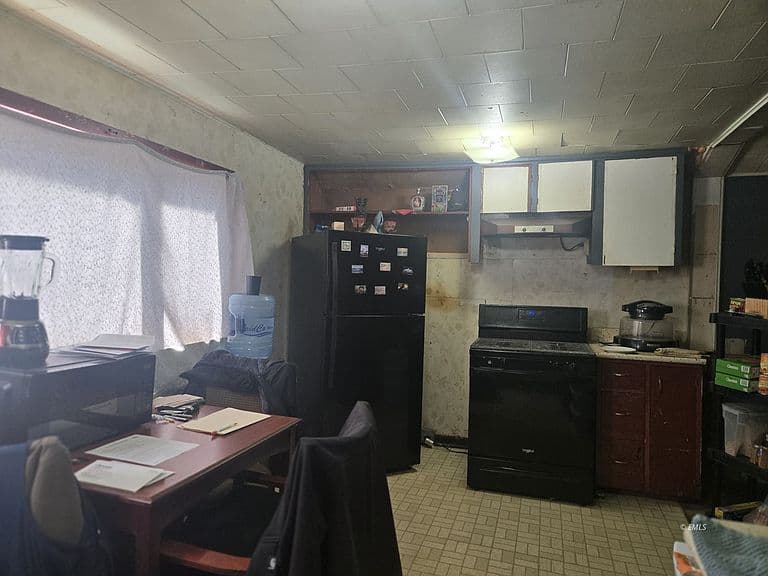 707 N Lake Ave photo 4