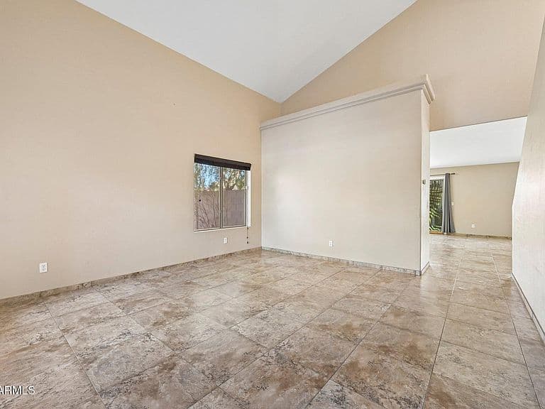 2406 W TANNER RANCH Road photo 3