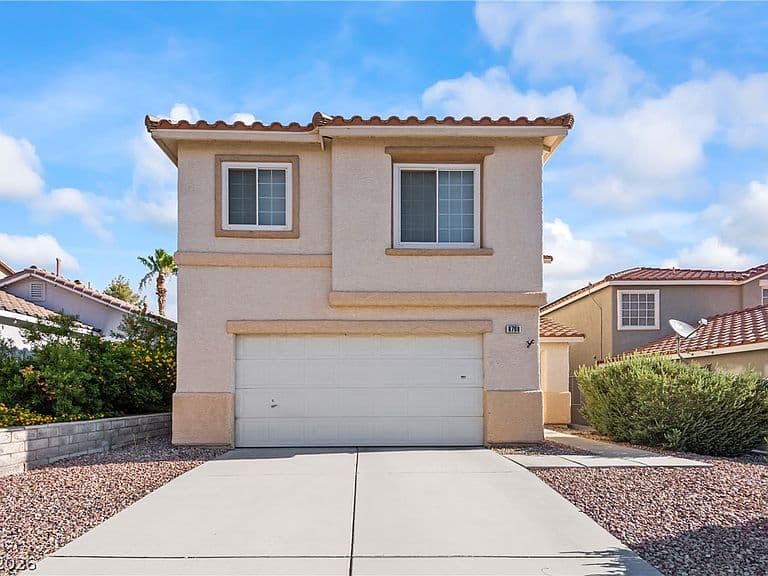 8708 Majestic Pine Ave photo 2