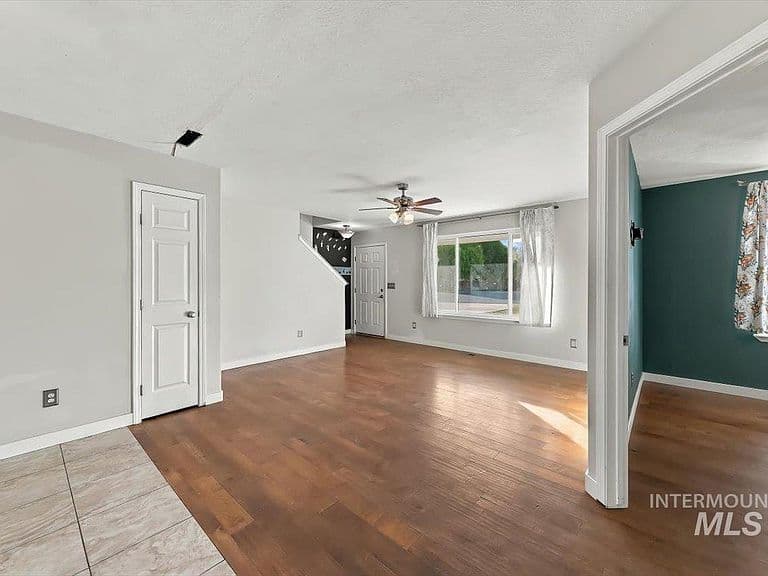 527 N Copper River Dr photo 5