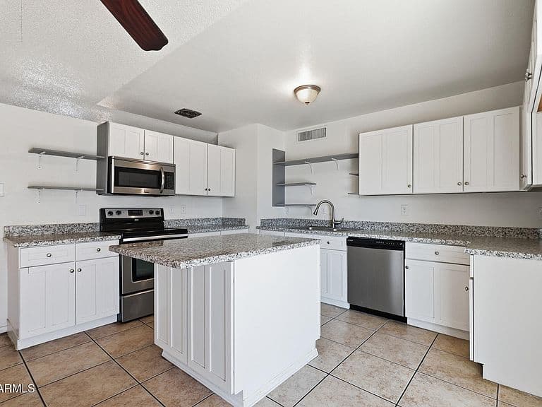 3449 W MAUNA LOA Lane photo 4