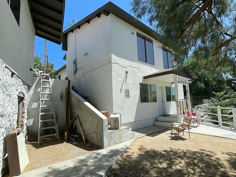 168 S Cedar Avenue photo 2