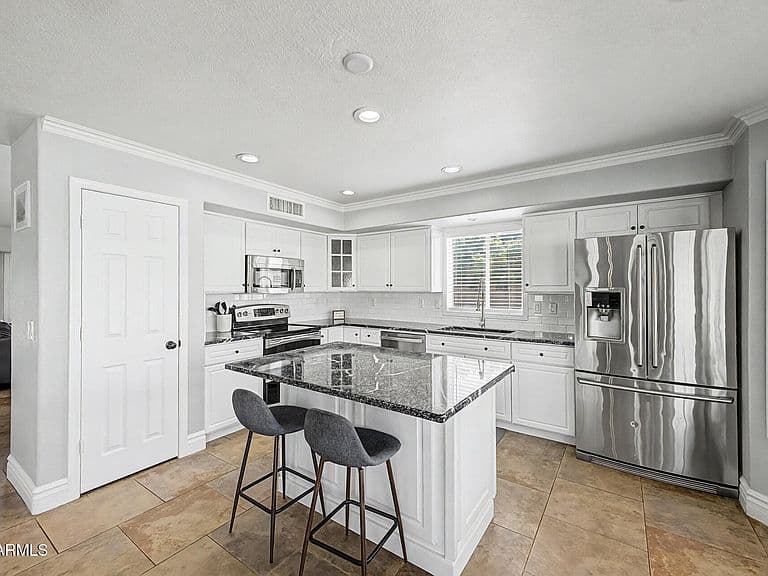 412 S BONITO Drive photo 4