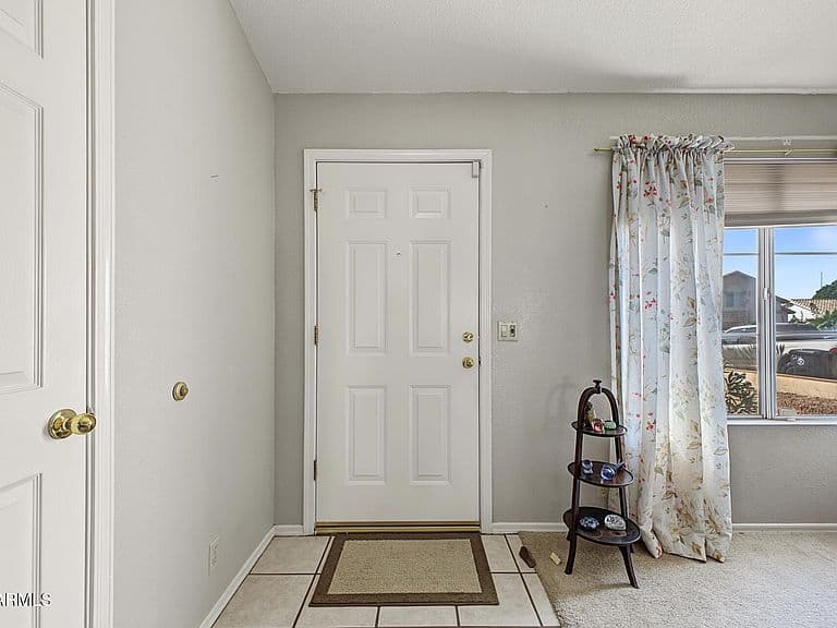 6538 E RUSSELL Street photo 5