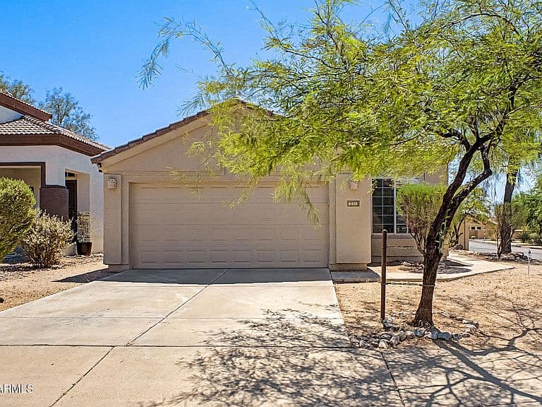 4415 E CHAPAROSA Way photo 1